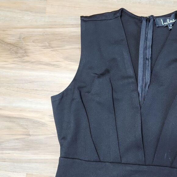🔺️NWT Lulu's Black Ruched Bodycon Deep Vneck Cocktail Dress Small - Picture 6 of 10
